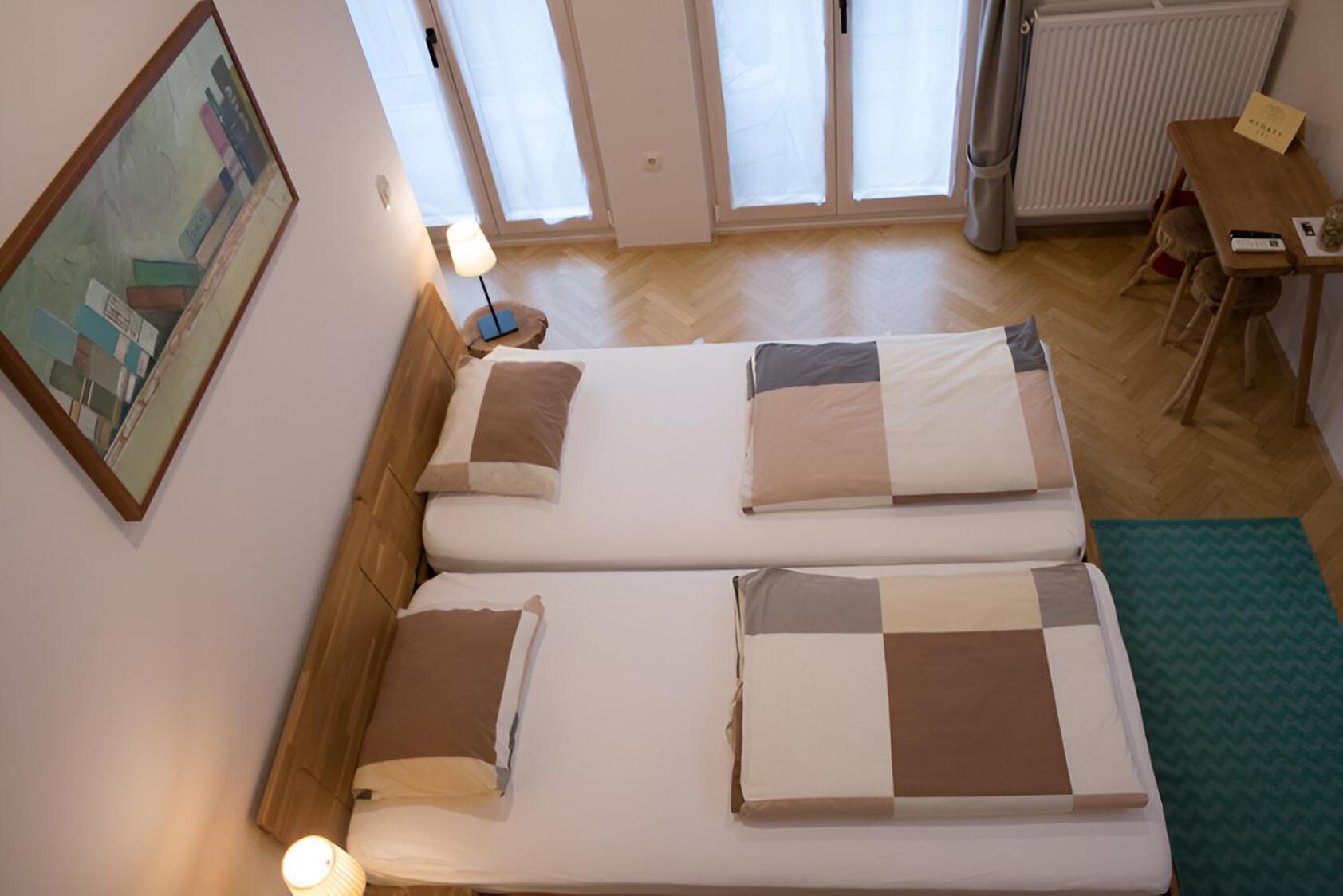 Bed & Breakfast Dvorec Petrovče Eksteriør bilde