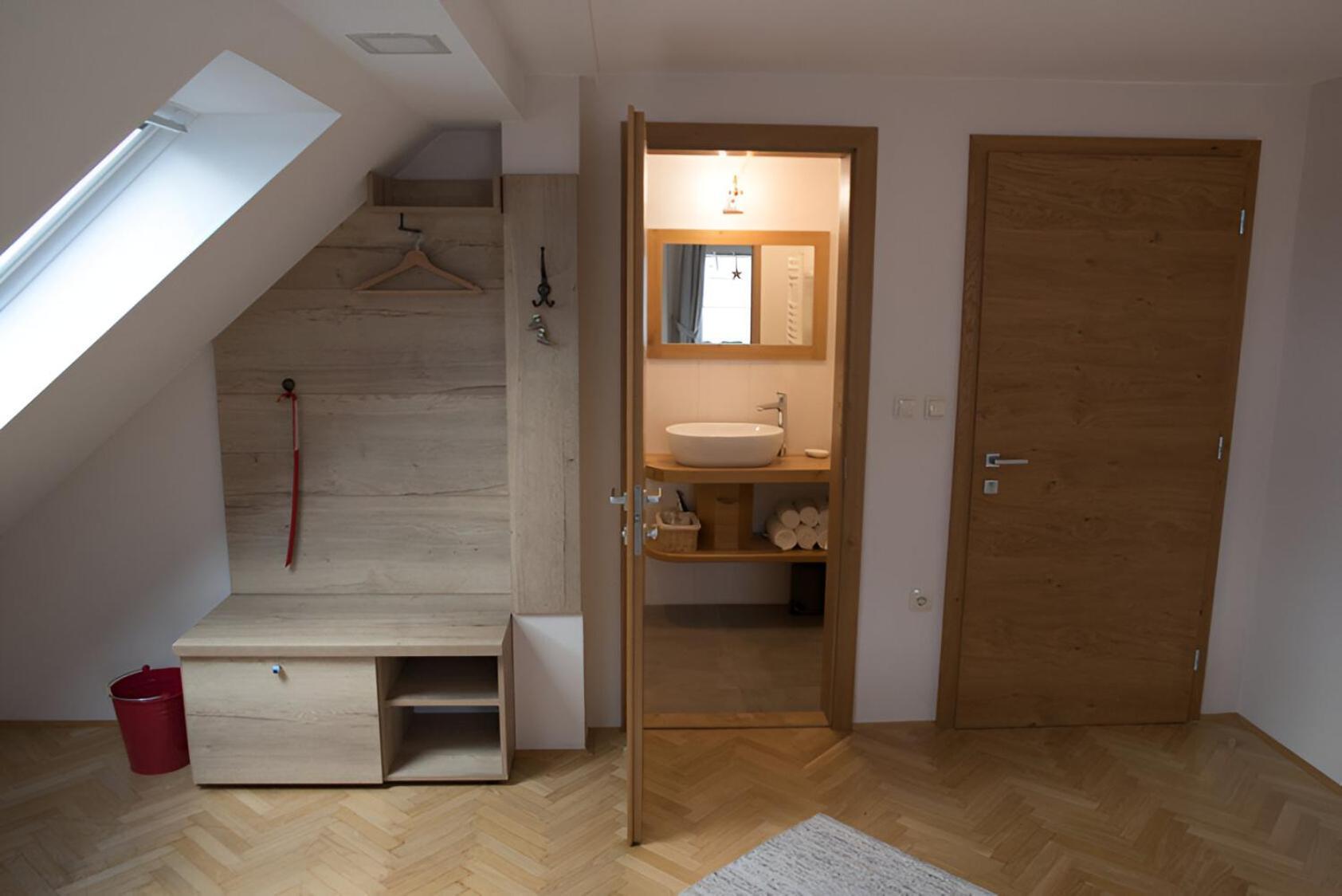 Bed & Breakfast Dvorec Petrovče Eksteriør bilde